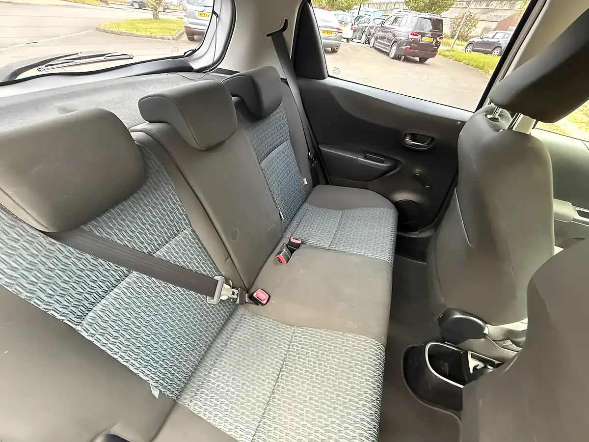 Used 2013 Toyota Yaris Tr White - Interior and Exterior details 14