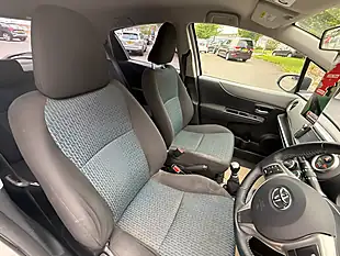 Used 2013 Toyota Yaris Tr White - Interior and Exterior details 18