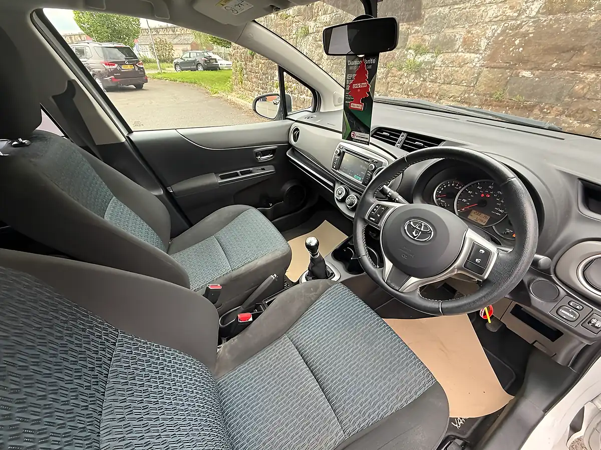 Used 2013 Toyota Yaris Tr White - Interior and Exterior details 19