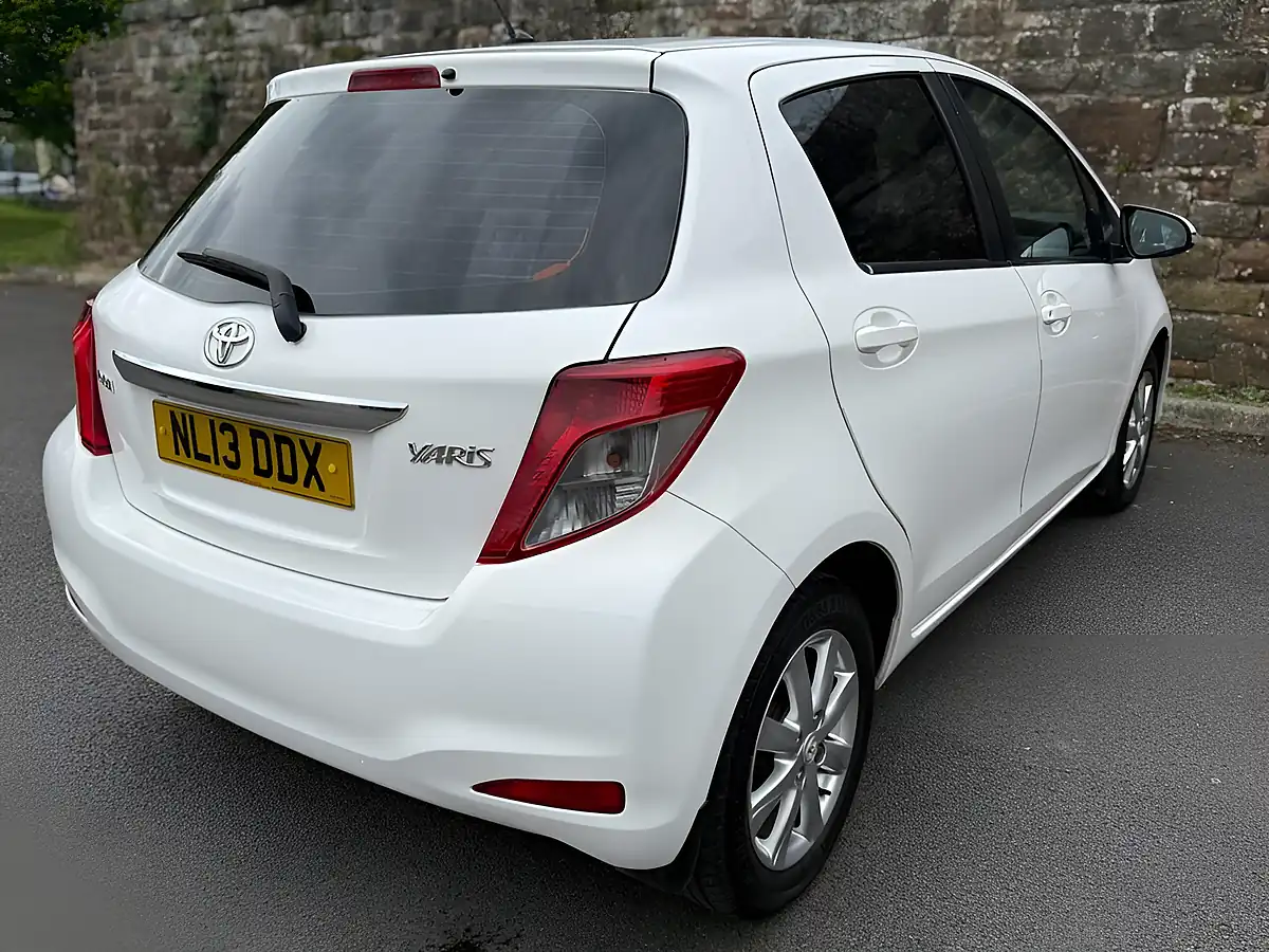 Used 2013 Toyota Yaris Tr White - Interior and Exterior details 6
