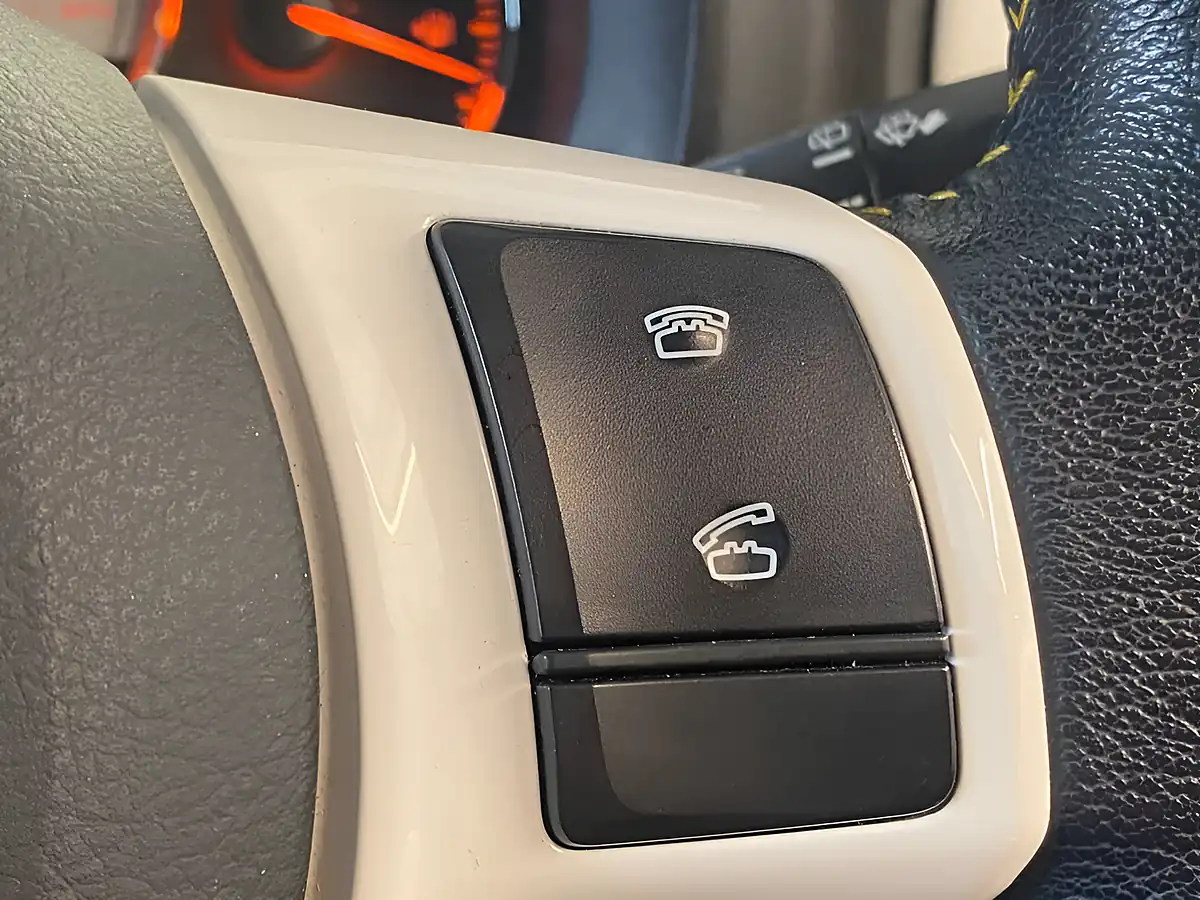 Used 2013 Toyota Yaris Trend Grey - Interior and Exterior details 15