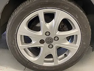 Used 2013 Toyota Yaris Trend Grey - Interior and Exterior details 17