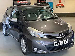 Used 2013 Toyota Yaris Trend Grey - Interior and Exterior details 5