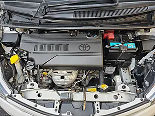 Used 2013 Toyota Yaris Trend White - Interior and Exterior details 20
