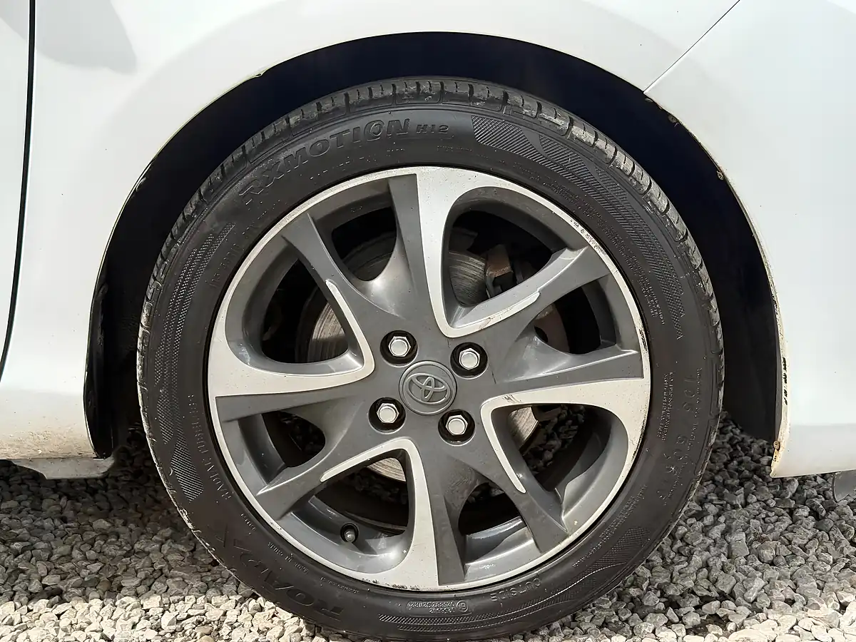 Used 2013 Toyota Yaris Trend White - Interior and Exterior details 15