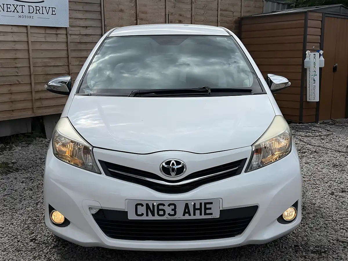 Used 2013 Toyota Yaris Trend White - Interior and Exterior details 2
