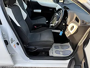 Used 2013 Toyota Yaris Trend White - Interior and Exterior details 10