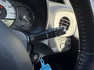 Used 2013 Toyota Yaris Trend White - Interior and Exterior details 12