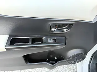 Used 2013 Toyota Yaris Trend White - Interior and Exterior details 15