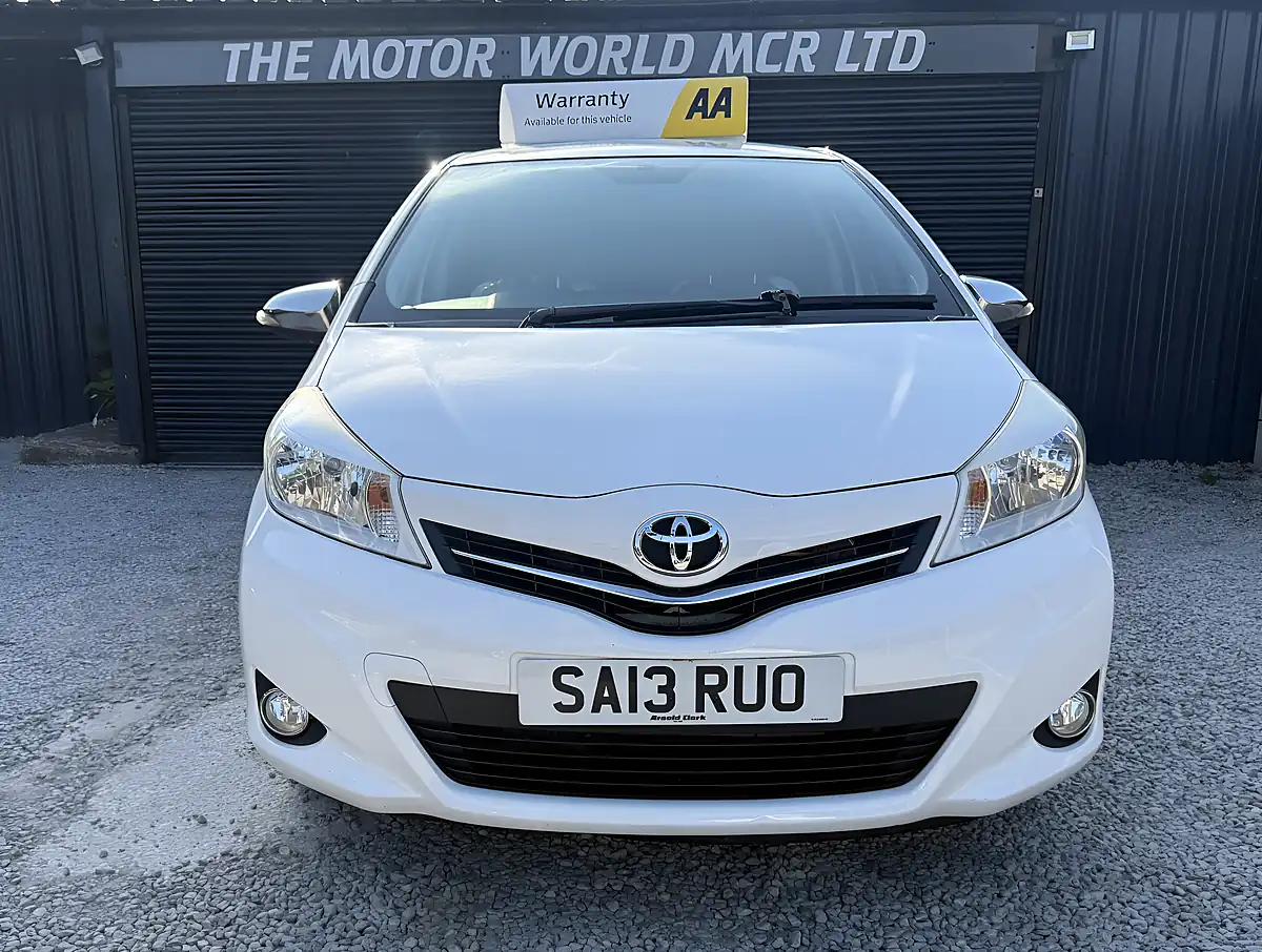 Used 2013 Toyota Yaris Trend White - Interior and Exterior details 2