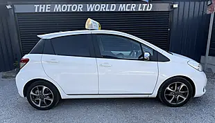 Used 2013 Toyota Yaris Trend White - Interior and Exterior details 3