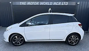 Used 2013 Toyota Yaris Trend White - Interior and Exterior details 8
