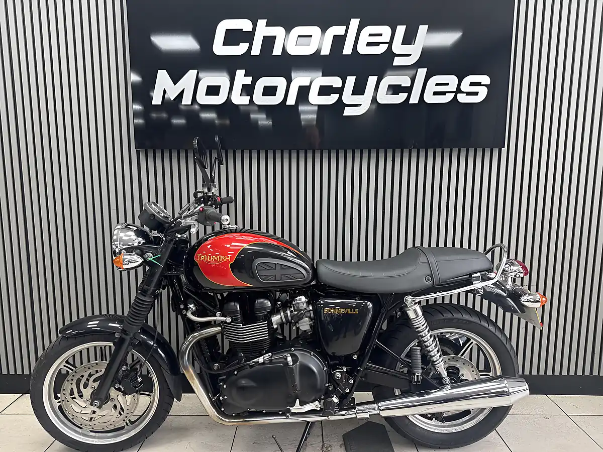 Used 2013 Triumph Bonneville Black & Gold - Interior and Exterior details 2