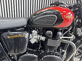 Used 2013 Triumph Bonneville Black & Gold - Interior and Exterior details 3