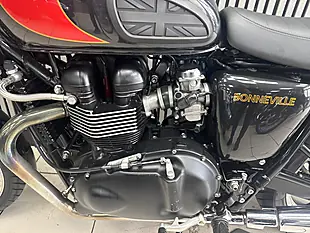 Used 2013 Triumph Bonneville Black & Gold - Interior and Exterior details 4