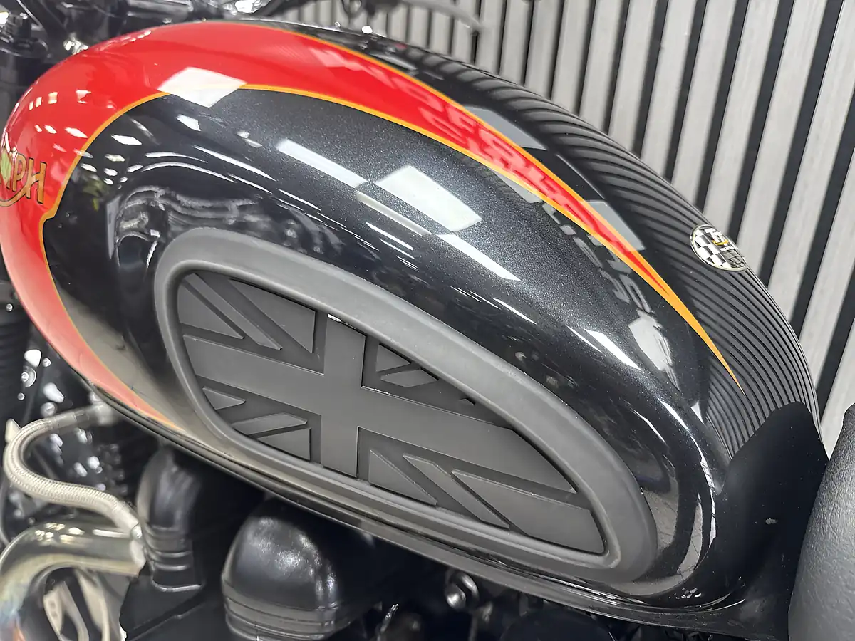 Used 2013 Triumph Bonneville Black & Gold - Interior and Exterior details 6
