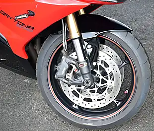 Used 2013 Triumph Daytona 675 Super Sports Red - Interior and Exterior details 9