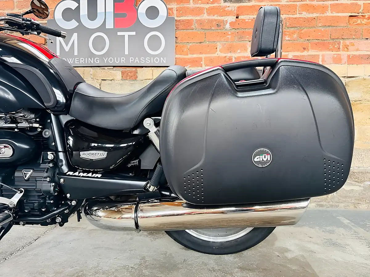 Used 2013 Triumph Rocket Iii Roadster Black - Interior and Exterior details 17