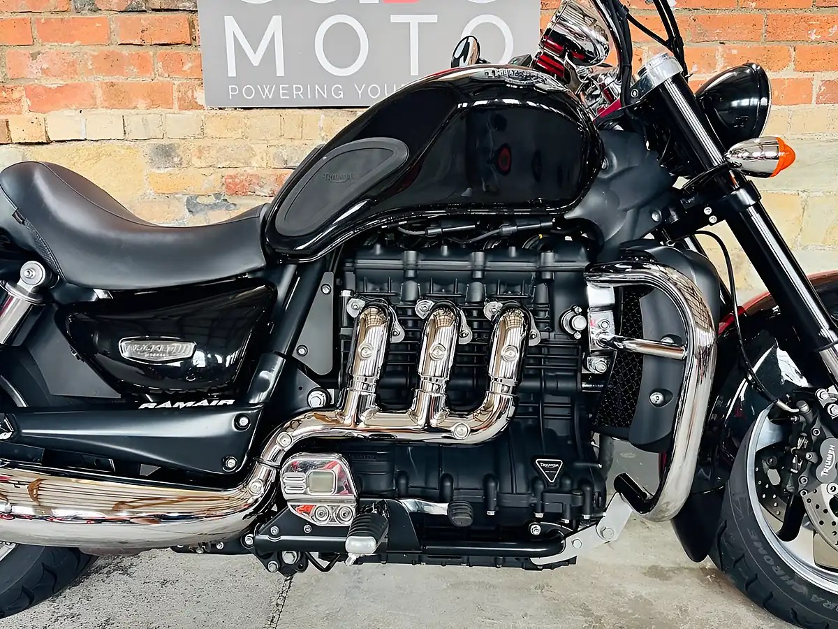 Used 2013 Triumph Rocket Iii Roadster Black - Interior and Exterior details 7