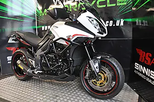 Used 2013 Triumph Tiger 1050 White - Interior and Exterior details 14