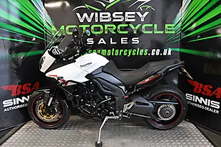 Used 2013 Triumph Tiger 1050 White - Interior and Exterior details 6