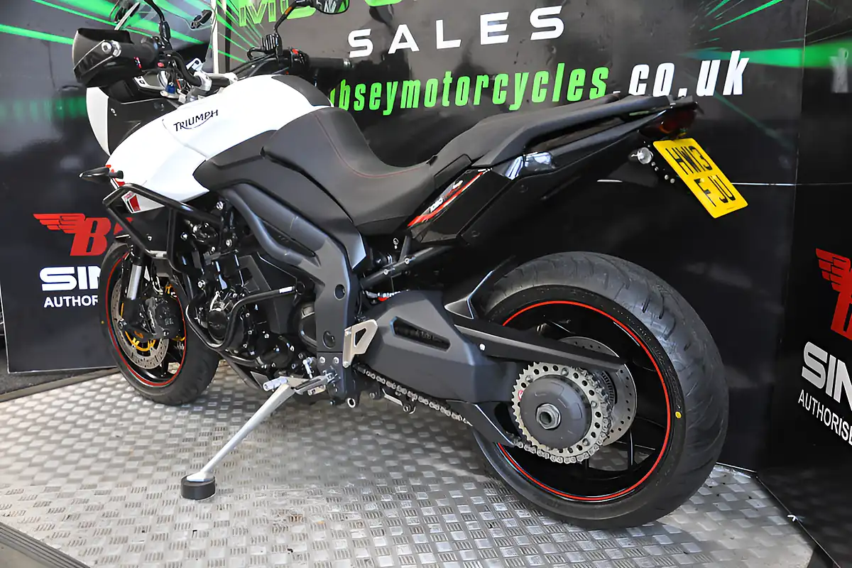 Used 2013 Triumph Tiger 1050 White - Interior and Exterior details 8