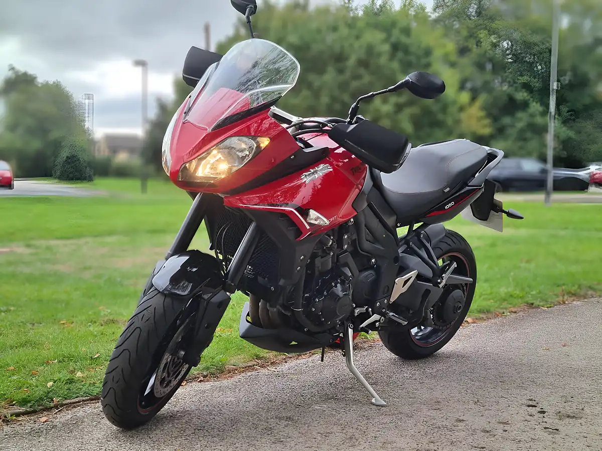 Used 2013 Triumph Tiger Sport Red - Interior and Exterior details 9