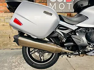 Used 2013 Triumph Trophy 1200 Se Silver - Interior and Exterior details 10