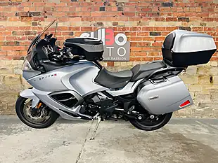 Used 2013 Triumph Trophy 1200 Se Silver - Interior and Exterior details 11