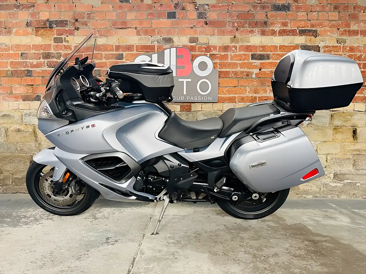 Used 2013 Triumph Trophy 1200 Se Silver - Interior and Exterior details 11