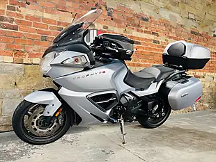 Used 2013 Triumph Trophy 1200 Se Silver - Interior and Exterior details 12
