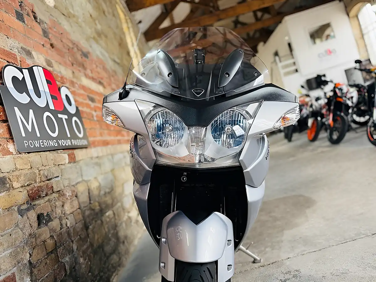 Used 2013 Triumph Trophy 1200 Se Silver - Interior and Exterior details 19
