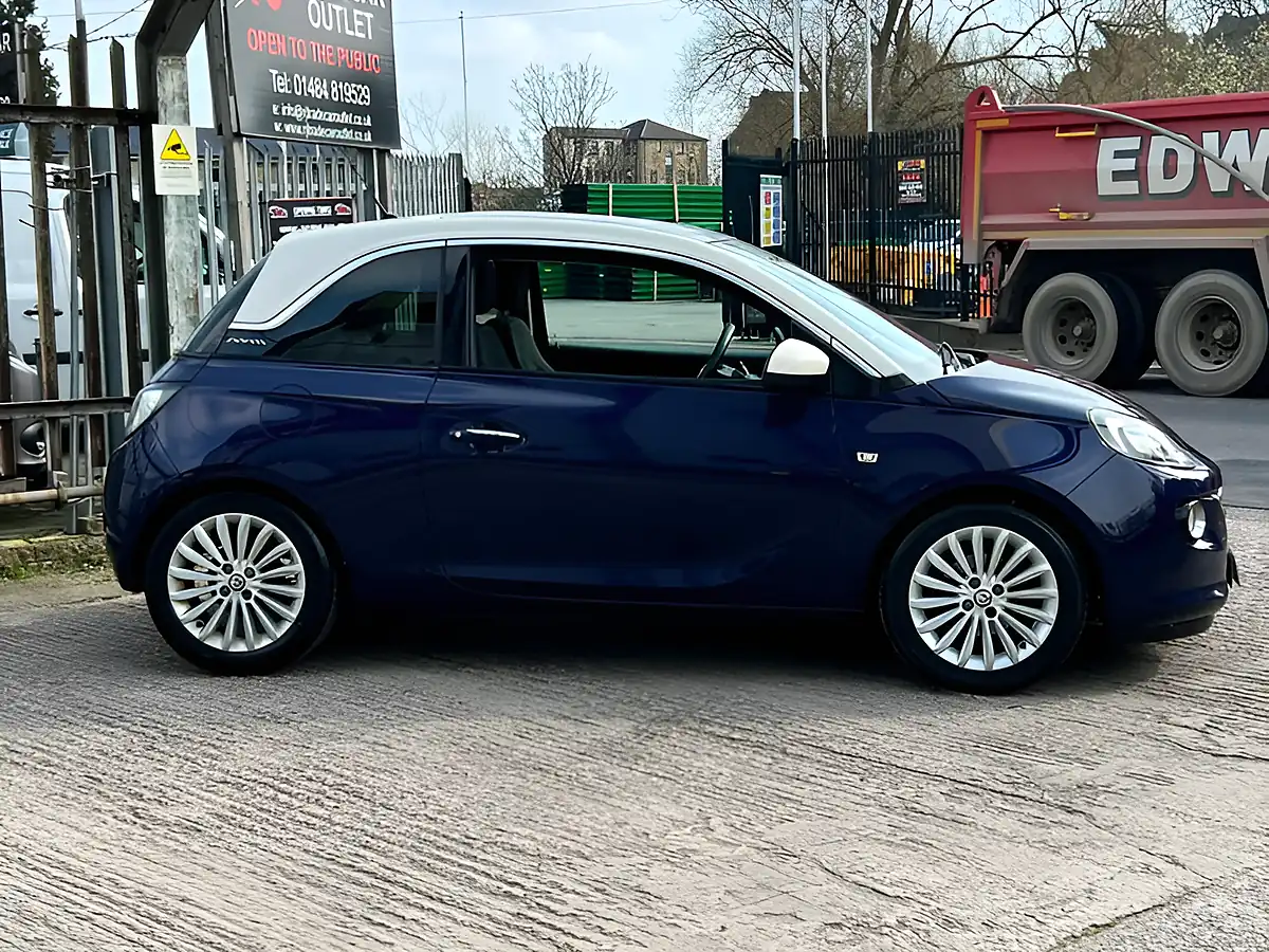 Used 2013 Vauxhall Adam Glam Blue - Interior and Exterior details 13