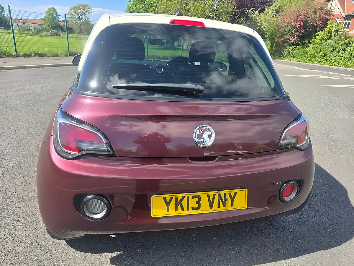 Used 2013 Vauxhall Adam Glam Red - Interior and Exterior details 7