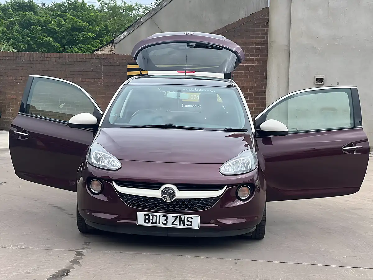 Used 2013 Vauxhall Adam Glam Red - Interior and Exterior details 5