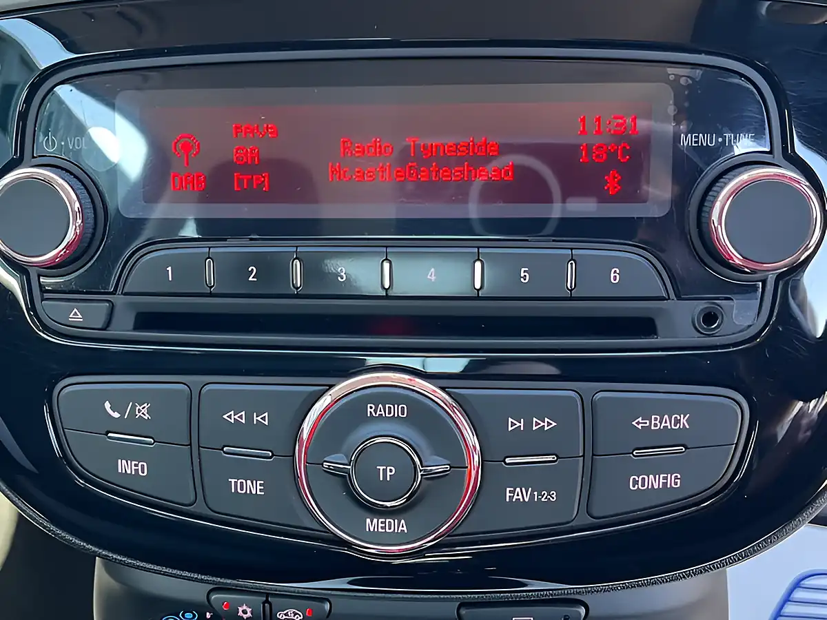 Used 2013 Vauxhall Adam Jam Grey - Interior and Exterior details 13