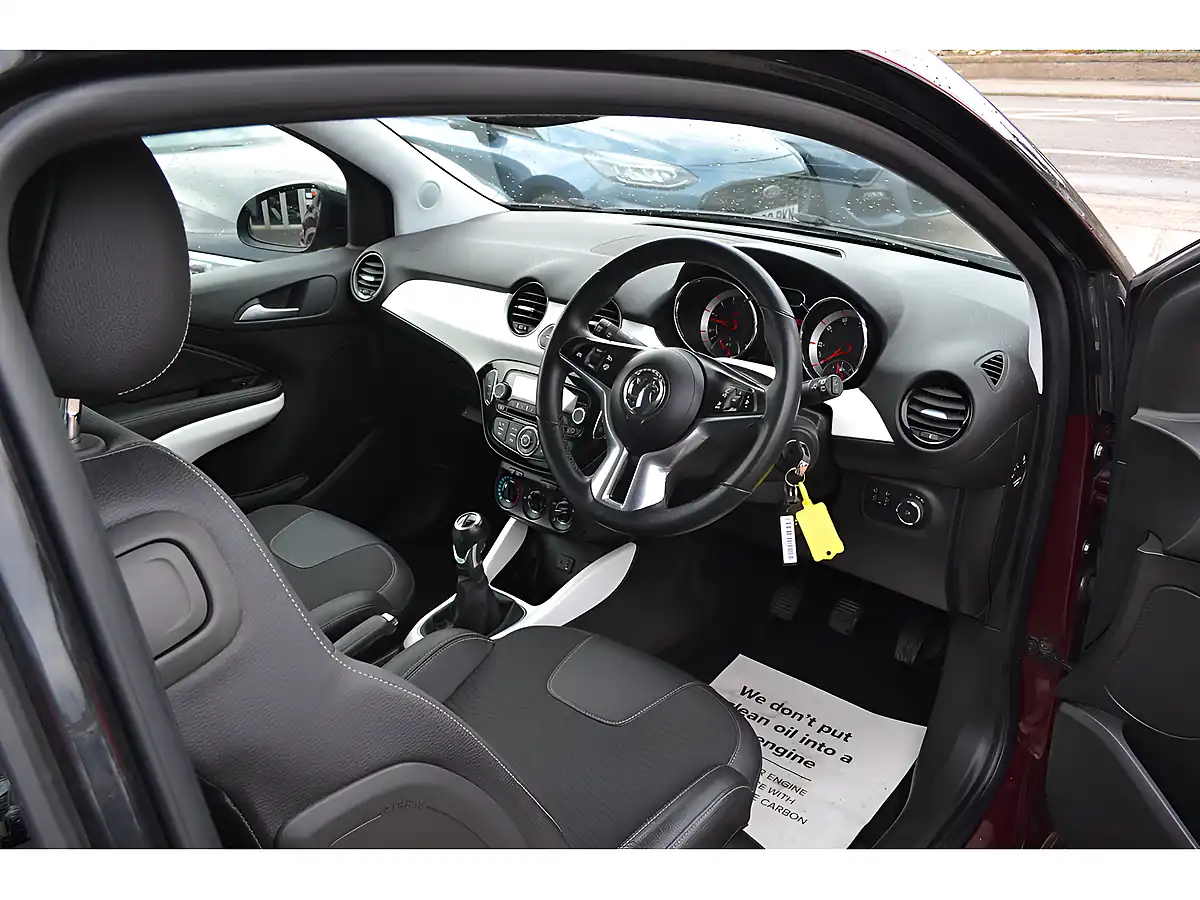 Used 2013 Vauxhall Adam Jam Red - Interior and Exterior details 17