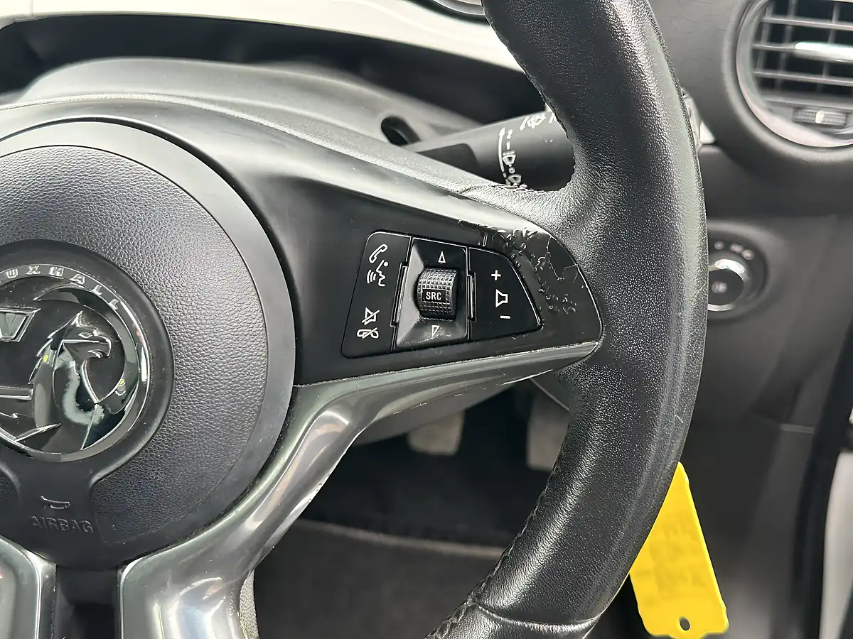 Used 2013 Vauxhall Adam Jam White - Interior and Exterior details 9