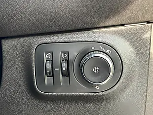 Used 2013 Vauxhall Adam Jam White - Interior and Exterior details 14