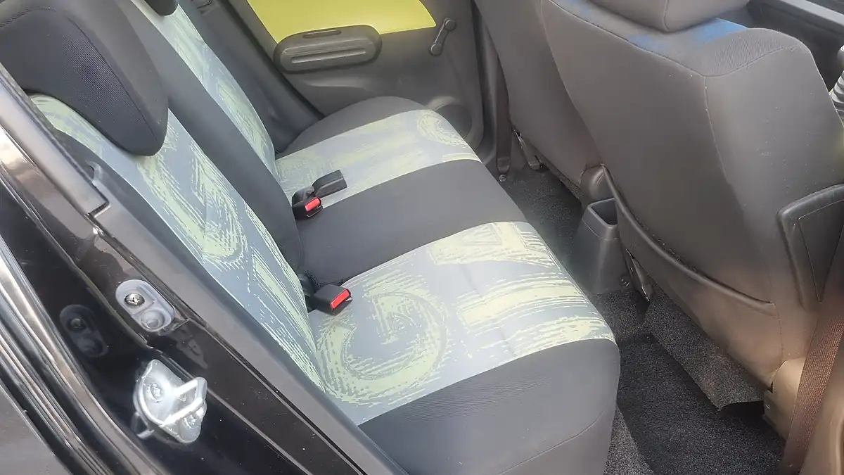 Used 2013 Vauxhall Agila S Black - Interior and Exterior details 11