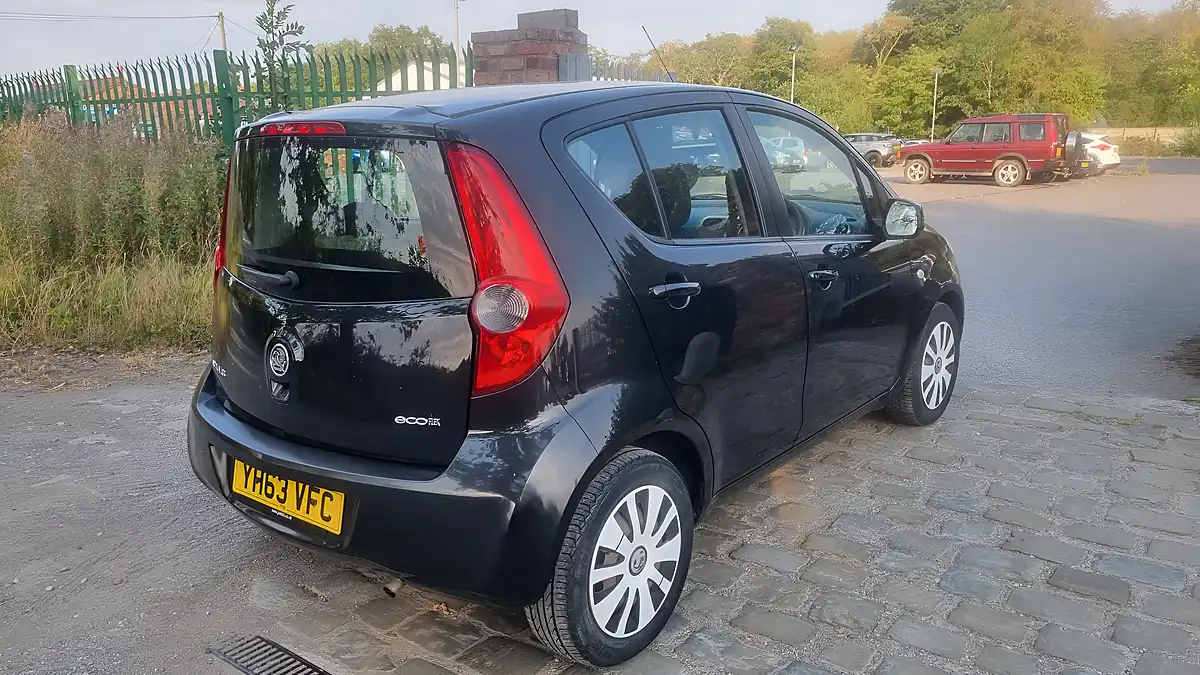 Used 2013 Vauxhall Agila S Black - Interior and Exterior details 7