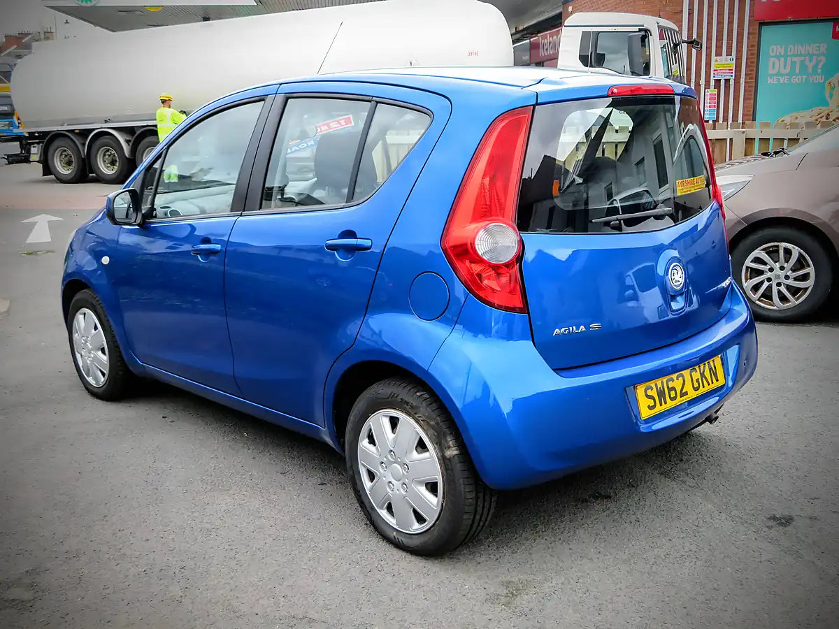 Used 2013 Vauxhall Agila S Metallic Blue - Interior and Exterior details 6