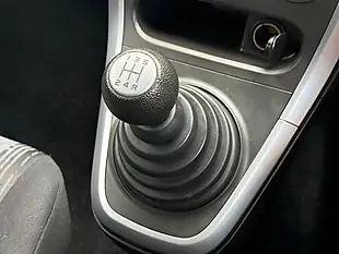 Used 2013 Vauxhall Agila S Silver - Interior and Exterior details 12