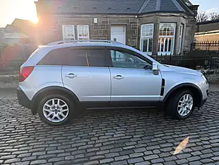 Used 2013 Vauxhall Antara Exclusiv Sovereign Silver - Interior and Exterior details 11