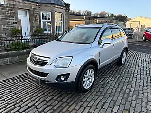Used 2013 Vauxhall Antara Exclusiv Sovereign Silver - Interior and Exterior details 3