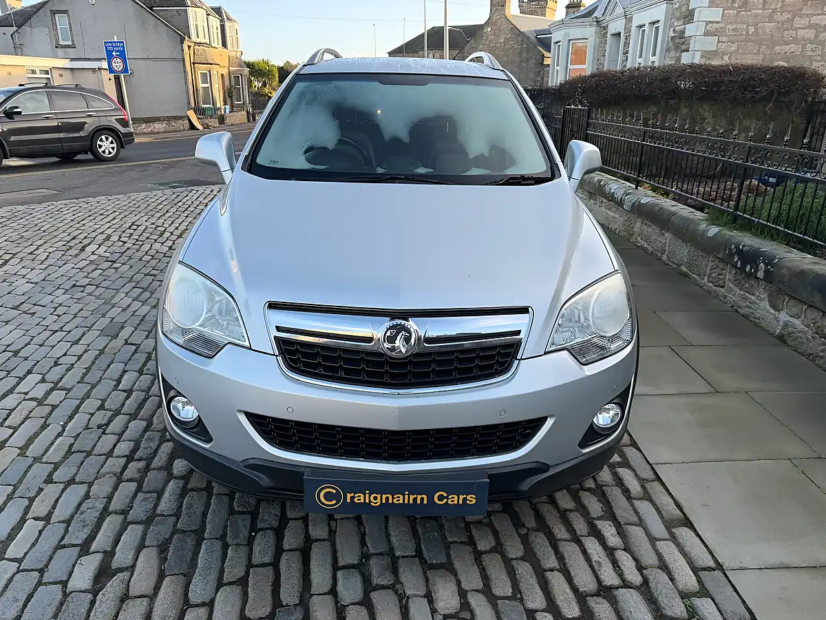 Used 2013 Vauxhall Antara Exclusiv Sovereign Silver - Interior and Exterior details 8