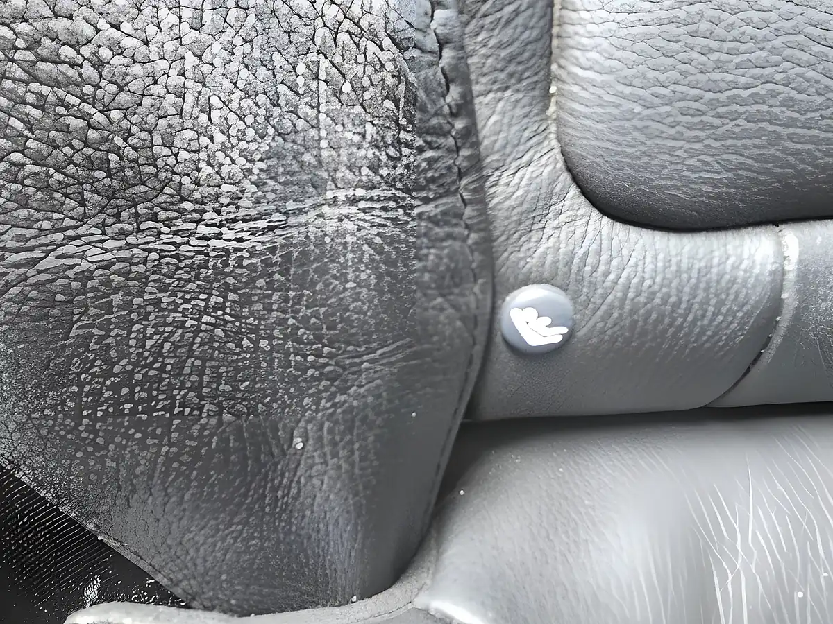 Used 2013 Vauxhall Antara Se Grey - Interior and Exterior details 10