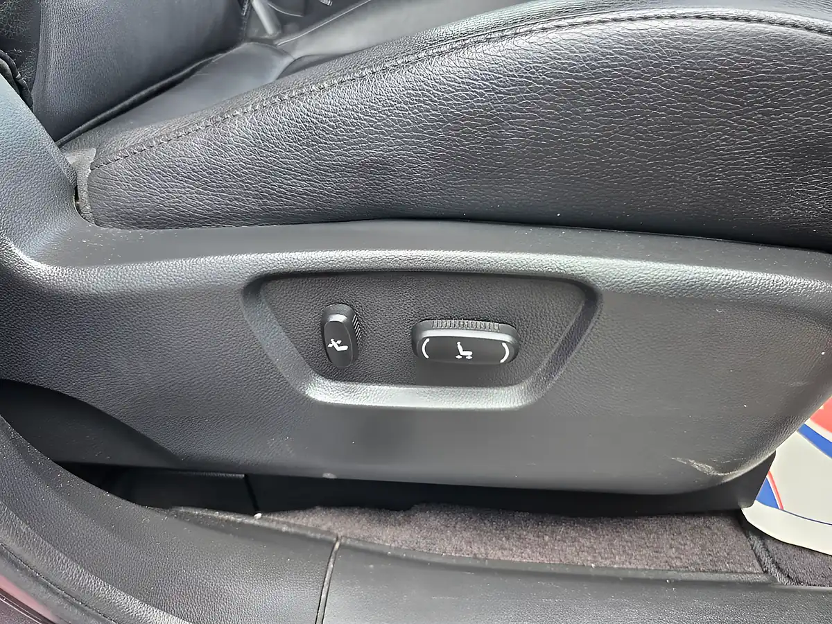 Used 2013 Vauxhall Antara Se Grey - Interior and Exterior details 15