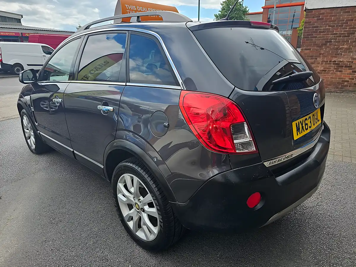 Used 2013 Vauxhall Antara Se Grey - Interior and Exterior details 3