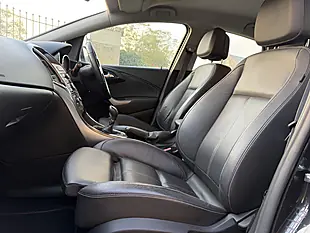 Used 2013 Vauxhall Astra Elite Black Metallic - Interior and Exterior details 17